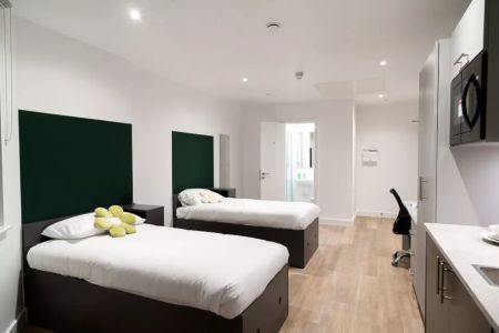 Twin Ensuite Studio - Photo 3
