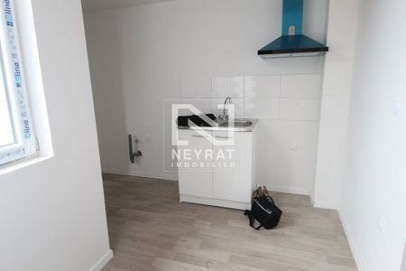 Location Maison 2 pièces 42m² LOUHANS 71500 - Photo 5