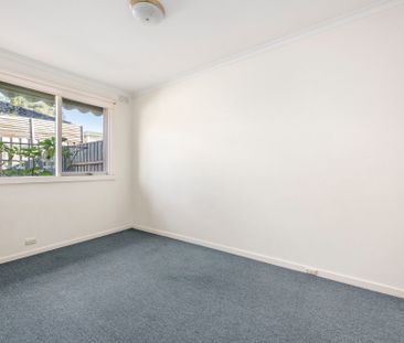 3/182 Weatherall Road, Cheltenham VIC 3192 - Villa For Rent | Domain - Photo 2