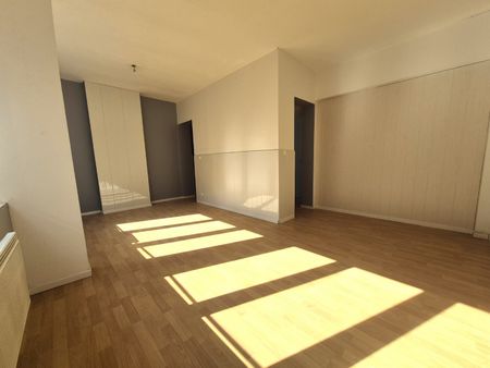 Location Appartement 2 pièces 50m² ROUBAIX 59100 - Photo 4