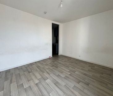 Location Appartement 1 pièce 21m² - Photo 2