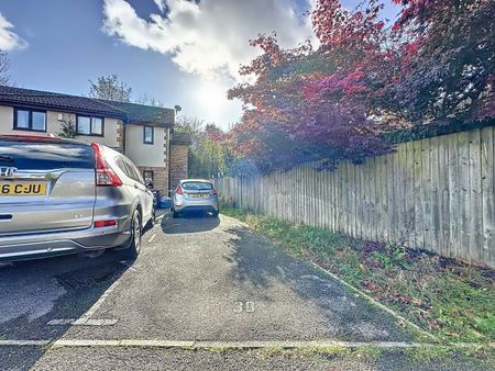 2 bed terraced house to rent in Myrtle Drive, Rogerstone, Newport, NP10 - Photo 2