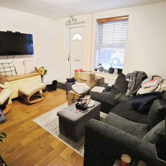 2 bedroom terraced house to rent - Photo 1