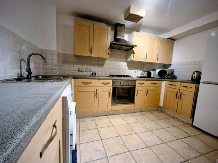 1 bedroom flat to rent - Photo 5