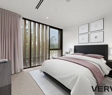 LUXURY APARTMENT IN THE HEART OF BRADDON - Photo 4