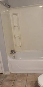 2 CH - 1 SDB - Québec - $1,047 /mo - Photo 3