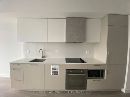 19 Western Battery Road #2910 - Photo 2