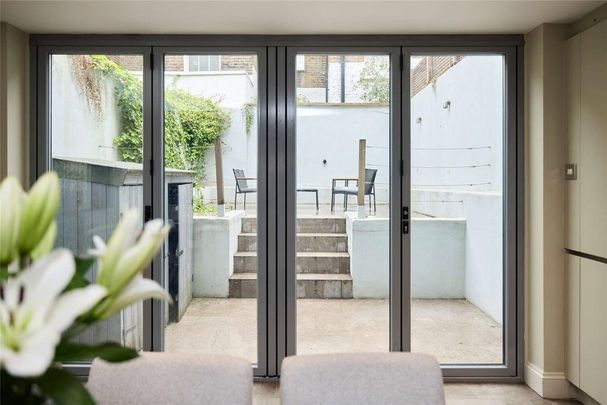 4 bedroom apartment to rent - Photo 1