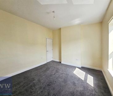 2 bedroom end of terrace house to rent - Photo 3