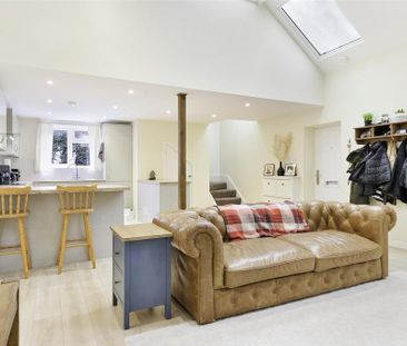 2 bedroom barn conversion to rent - Photo 2