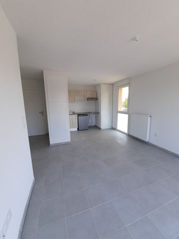 Location Appartement 2 pièces 40m² ROQUES 31120 - Photo 3