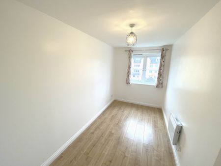 Price £1,525 pcm - Available Now - Unfurnished - Photo 3