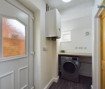 4 bedroom House To Let - Photo 1