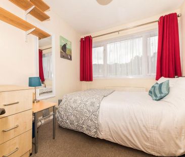 6 bedroom house to rent - Photo 4