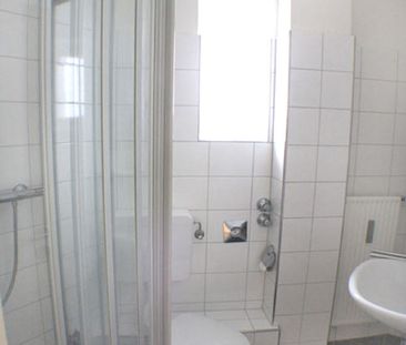 Aachen! Stilvolle 2-Zimmer-Altbauwohnung mit überhohen Decken in de... - Photo 1