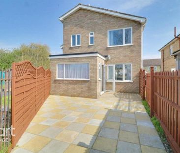 4 bedroom detached house to rent - Photo 1