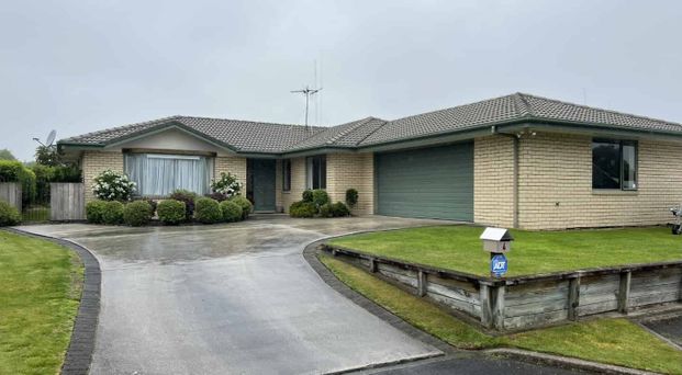 4 Bedroom Family Home in Rototuna - Photo 1