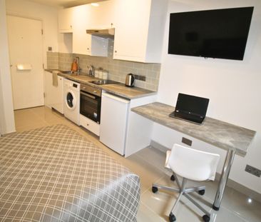 Flat 52, Samara Plaza, LS2 9DU, Leeds - Photo 1