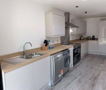 1 bedroom house of multiple occupation to rent - Photo 6