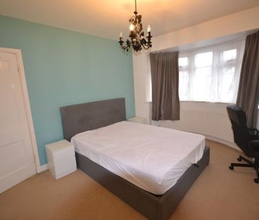 3 bedroom semi-detached house to rent - Photo 5