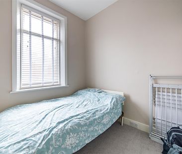 2 bed flat to rent in Delaval Terrace, Newcastle Upon Tyne, NE3 - Photo 4