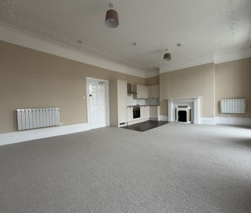 Alphington Street, Exeter - Photo 4