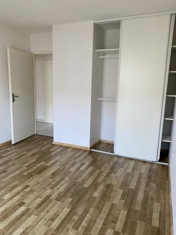 Appartement à louer - 3 pièces - 67 m² - Photo 2