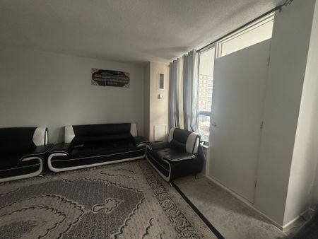 For Lease - 10 Edgecliff Golfway Unit# 909, Toronto, Ontario - Photo 4