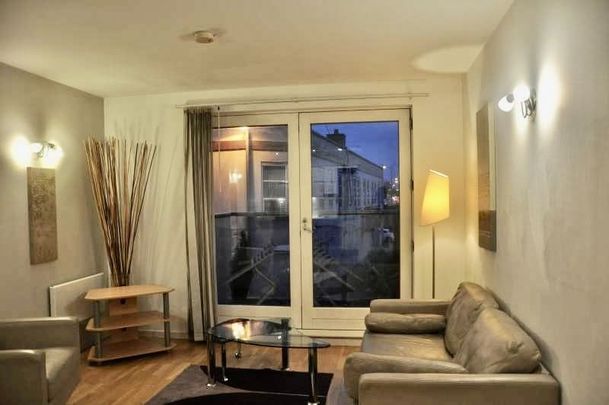 1 Bed Flat, Goulden Street, M4 - Photo 1