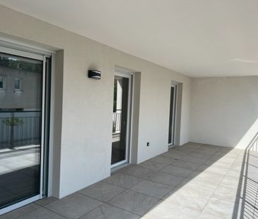 Location Appartement 3 pièces 61m² BRIGNOLES 83170 - Photo 6