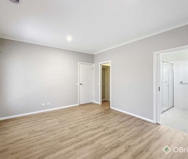 Spacious Family Home - Photo 6