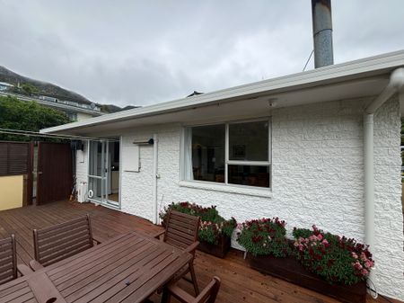 Fully furnished in Lyttleton! - Photo 3