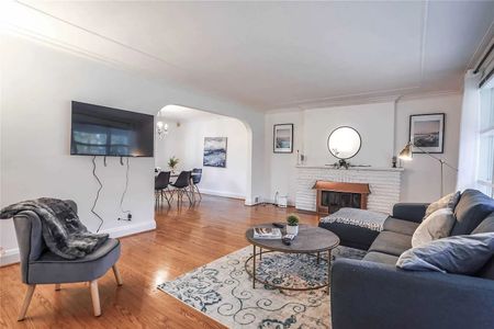 For Lease - 366 Beechgrove Drive, Toronto, Ontario - Photo 3