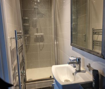 Roselea Cottage, Croydon, CR0 5 - Photo 6