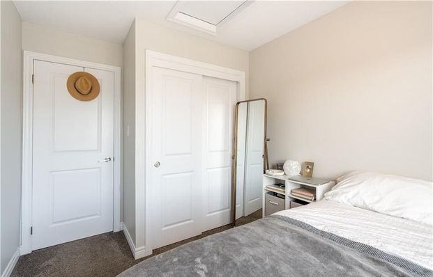 For Lease - 15 Pierre Trudeau Lane, Grimsby, Ontario - Photo 1