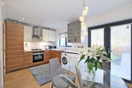 2 bedroom terraced house to rent - Photo 2