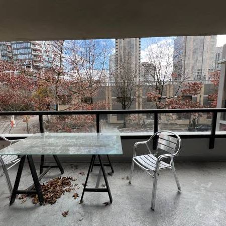 YALETOWN PARK JR 1 BEDROOM with SPACIOUS BALCONY - FURNISHED - Photo 1