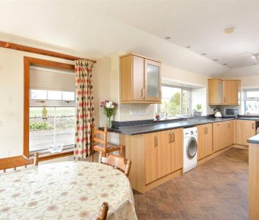 4 bedroom detached house to rent - Photo 4