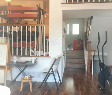 For Lease - 98 Carolbreen Square Unit# Upper, Toronto, Ontario - Photo 3