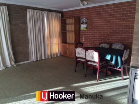 27 Muresk Street, Farrer ACT, Belconnen - Photo 3