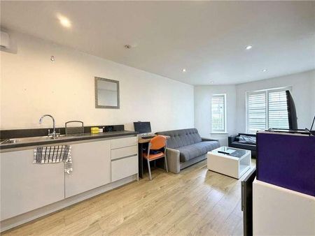 Bellona, West Hill Road, Bournemouth, Dorset, BH2 - Photo 2