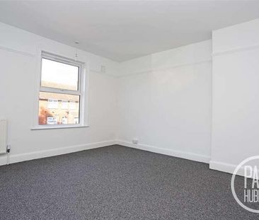Somerton Avenue, Lowestoft, NR32 - Photo 3