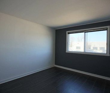 53 Rue Joannette, J7E 3A2, Sainte-Thérèse - Photo 1