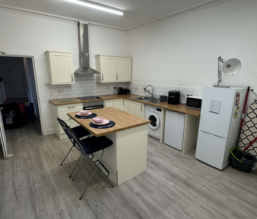 Spacious Rooms to Rent in Dumfries Town Centre - Photo 4