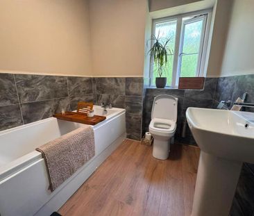 3 bedroom detached house to rent - Photo 6