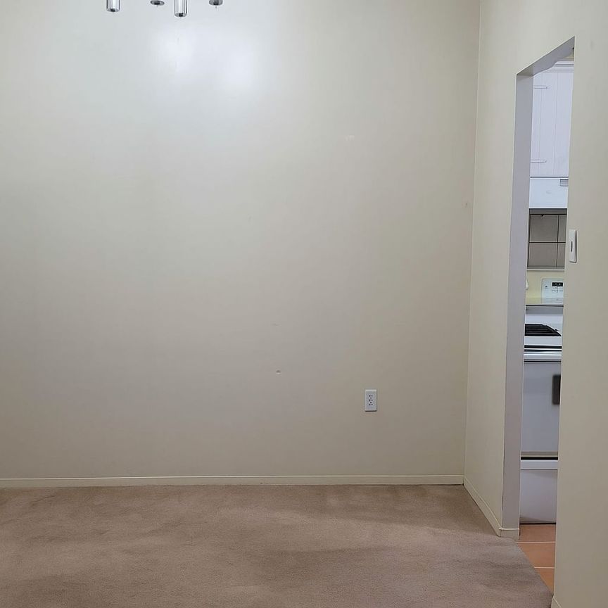 For Lease - 4064 Lawrence Avenue Unit# 514, Toronto, Ontario - Photo 1