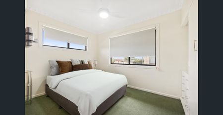 300m to Garden City Busway - Photo 4