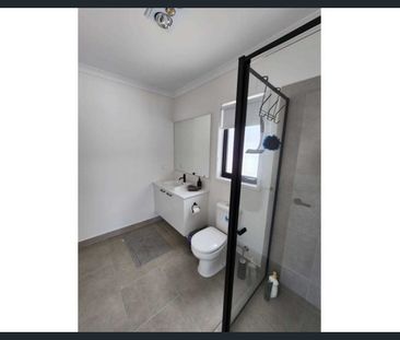 Near New 3 Bedroom Townhouse - Photo 1