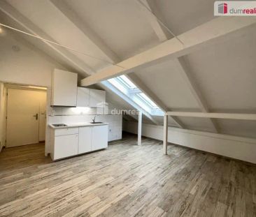 Podkrovní byt 1+kk, 29 m - Фото 4