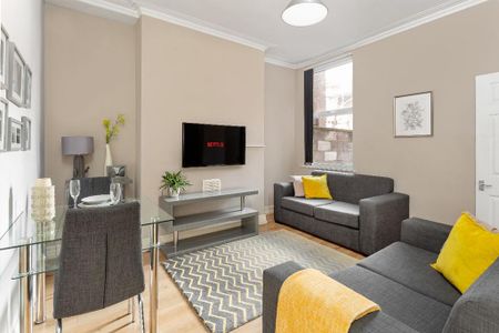 4 bedroom terraced house to rent - Photo 2